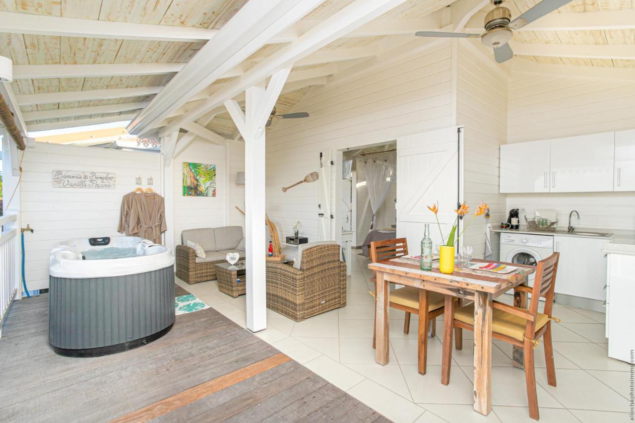 Bungalow Vanille Pacane - Vue Mer Avec Spa Prive Les Trois-Ilets Buitenkant foto