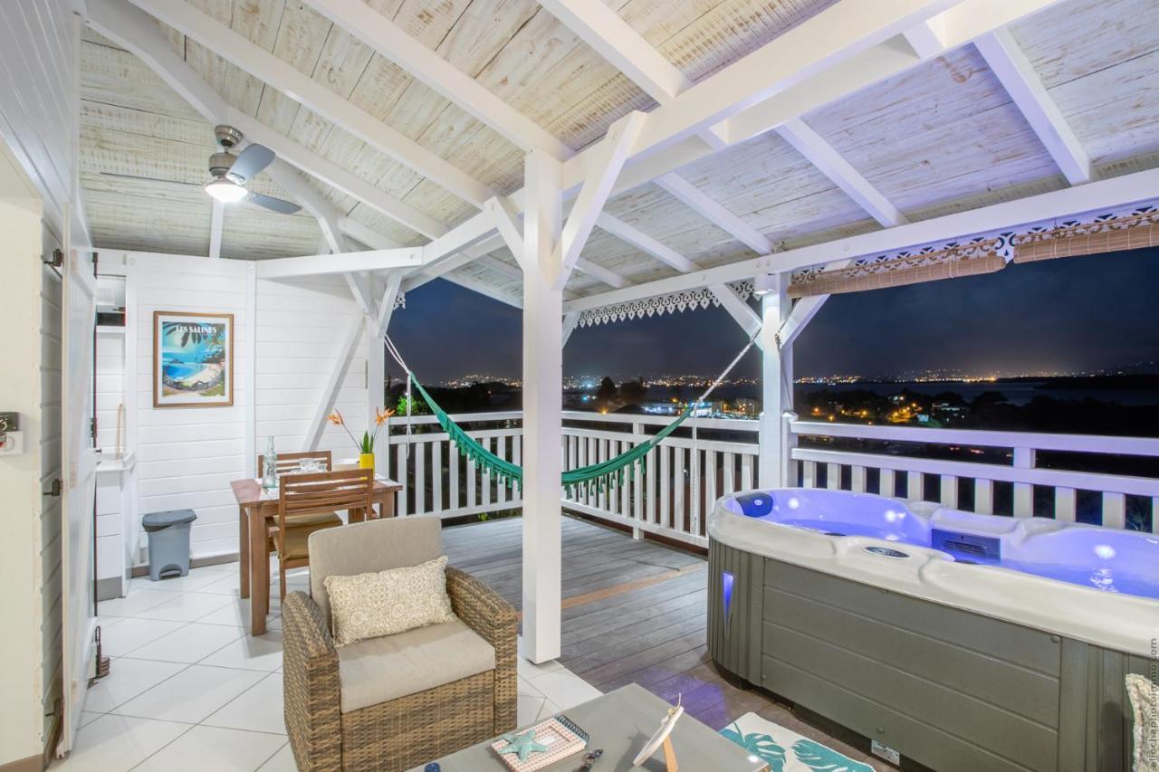 Bungalow Vanille Pacane - Vue Mer Avec Spa Prive Les Trois-Ilets Buitenkant foto